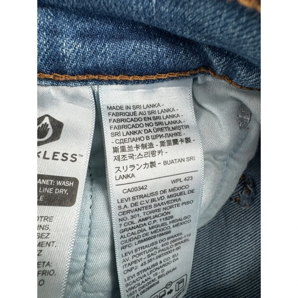 Levis Wedgie Straight High Rise Jeans Medium Wash Raw Hem Womens 28 (28x27) Blue